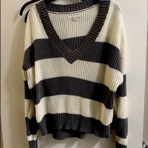 American eagle sweater